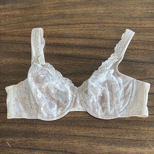 Cacique Nude and White Lace Full Coverage Underwire Bra 42C